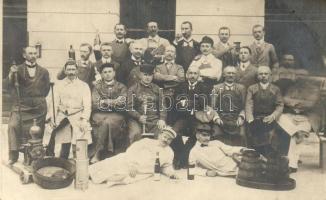 1912 Budapest XXII. Budafok, pincészet, pincemester tanfolyam csoportképe, photo (EK)