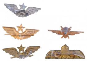 5db-os kis militária jelvény tétel, közte "1. osztályú repülőgépvezetői jelvény" T:1-