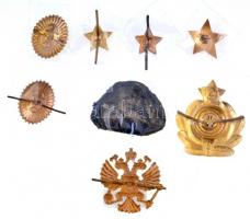 8db-os vegyes szovjet és orosz sapkajelvény tétel, közte modern replika is T:1-,2
8pcs of Soviet an...