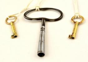 1781 Nagyvárad. Negyedütős barokk asztali óra. Georg Ruppert nagyváradi órás és műszerész jelzett mu...