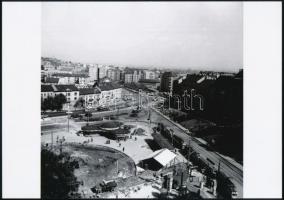 cca 1970 Budapest, Moszkva tér, 2 db vintage negatívról készült mai nagyítás, 18x25 cm