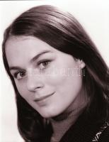 cca 1970 Hűvösvölgyi Ildikó színész, 4 db szabadon felhasználható vintage negatív, 7x6 cm