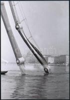 cca 1947 Budapest, a Lánchíd bontása és újjáépítésének kezdete, 8 db vintage negatívról készült mai ...