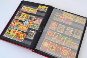 Kis gyufacímke gyűjtemény, külföldi, főleg keleti gyufacímkékkel, berakóba rendezve, összesen kb. 10...