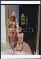 cca 1978 Kéz a kézben, 3 db szolidan erotikus fénykép, vintage negatívokról készült mai nagyítások, ...