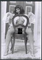 cca 1971 Nyitottan a világra, 2 db szolidan erotikus fénykép, vintage negatívokról készült mai nagyítások, 25x18 cm / 2 erotic photos, 25x18 cm