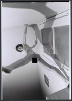 cca 1971 Nyitottan a világra, 2 db szolidan erotikus fénykép, vintage negatívokról készült mai nagyí...