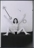 cca 1977 Ingázó életmód, 2 db szolidan erotikus fénykép, vintage negatívokról készült mai nagyítások, 25x18 cm / 2 erotic photos, 25x18 cm