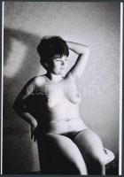 cca 1940 Legénykori szép emlékek, 4 db szolidan erotikus fénykép, vintage negatívokról készült mai nagyítások, 25x18 cm / 4 erotic photos, 25x18 cm