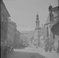 1964 Bónis Katalin: Tátrai út, 28 db vintage negatív egy autóbuszos kirándulásról, 6x6 cm és 9x6 cm