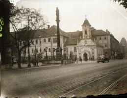 cca 1935 Budapesti városképek, 13 db szabadon felhasználható, vintage üveglemez negatív, + 1 db diapozitív, 4x6 cm és 9x12 cm között
