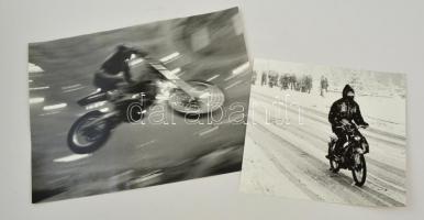 cca 1980 Motoros képek, 2 db vintage fotóművészeti alkotás, az egyik feliratozott, 30x40 cm és 24x27 cm