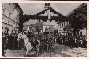 Nagybánya magyar csapatok bevonulása