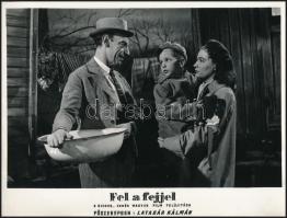 1954 Filmfotók a "Fel a fejjel" című magyar filmből, 4 db, Latabár Kálmán, 18x24 cm