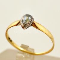 Arany(Au) 14K gyűrű gyémánt kővel ezüst foglalatban, jelzett, méret: 54, bruttó: 1,3 g