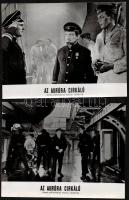 cca 1970 Filmfotók "Az Auróra cirkáló" című szovjet játékfilmből, 15 db, 18x23,5 cm