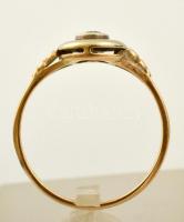 Arany(Au) 14K gyűrű gyémánt kővel, jelzett, méret: 57, bruttó: 2 g