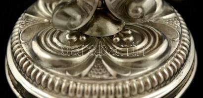 Antik ezüst (Ag.) talpas mini kináló, tetején több rétegű csiszolt tejüveg, kézzel festett, kopott a...