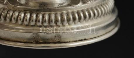 Antik ezüst (Ag.) talpas mini kináló, tetején több rétegű csiszolt tejüveg, kézzel festett, kopott a...