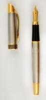 Quill fém töltőtoll, eredeti dobozában, patronokkal, szép állapotban, h: 14 cm
