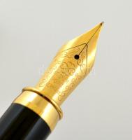 Quill fém töltőtoll, eredeti dobozában, patronokkal, szép állapotban, h: 14 cm