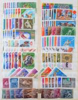 Sport motívum 54 klf komplett sor, 44 klf önálló érték, 50 klf blokk és 60 klf FDC / Sport thematic ...