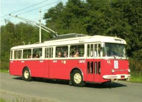 46 db MODERN autóbuszos és trolis motívumlap, 12 darabos moszkvai sorozattal tokban / 46 modern autobuses and trolleybus motive cards. With 12 Moscow public transport vehicles series in case