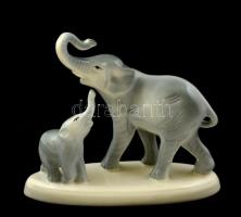 Gránit porcelán elefánt, kézzel festett, jelzett, hibátlan, 15x14 cm.