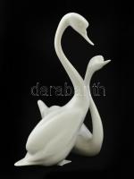 Herendi fehér mázas hattyúpár, jelzett, hibátlan, m: 20 cm