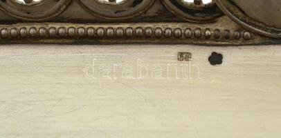 Áttört szélű ezüst (Ag.) tálca, más-más férfi arcképével, jelzett, mesterjeggyel, 38×43 cm, nettó: 1...