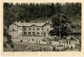 Kassa, Kosice; Bankó szálló, automobilok / hotel, automobiles (EK)