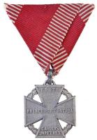 1916. "Károly-csapatkereszt" cink kitüntetés nem eredeti mellszalagon, peremen "W&amp...