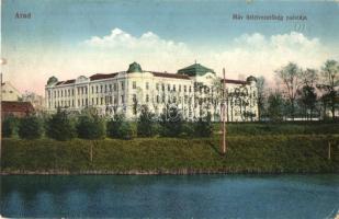 Arad - 4 db RÉGI városképes lap, autóbusz, vegyes minőség / 4 pre-1945 town-view postcards, autobus,...