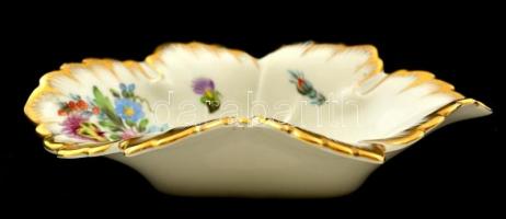 Herendi virág mintás leveles tálka, kézzel festett, jelzett, kopott, 15×9 cm