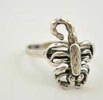 Ezüst(Ag) skorpiós gyűrű, jelzett, méret: 57, nettó: 3 g