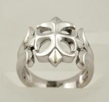 Ezüst(Ag) fantáziakeresztes gyűrű, jelzett, méret: 55, nettó: 5,6 g