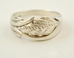 Ezüst(Ag) pálmaleveles gyűrű, jelzett, méret: 62, nettó: 4,8 g