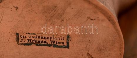 Azonosítatlan híres ember jobb kézfeje, galvanoplasztika, fa talapzaton, jelzett (Der Galvanoplastik...