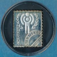 1979. "Nemzetközi Gyermekév" Ag bélyegérem eredeti ÁPV tokban (3.41g/0.835/27x22mm) T:PP kis patina