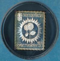 1979. "Nemzetközi Gyermekév - Napraforgó" Ag bélyegérem eredeti ÁPV tokban (3.41g/0.835/27x22mm) T:PP kis patina