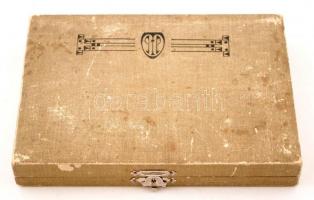 XX. sz eleje: Uchatius rózsafa nyelű vajazó kés készlet. Acél és bronz. Eredeti dobozában / Begining...