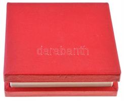 DN A Szabadság-szobrot ábrázoló Br plakett tokban (69mm) T:1-,2