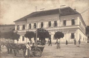 1901 Eger, Szarvas kaszárnya, lovasszekér, photo