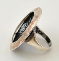 Dekoratív ezüst (Ag.) gyűrű, jelzett, méret: 55, nettó: 15,2 g