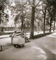 cca 1957 Budapesti városképek, Kotnyek Antal (1921-1990) fotóriporter 13 db professzionális negatív ...