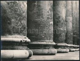 cca 1977 Kortárs fotóművészeti alkotások különböző szerzőktől, 4 db feliratozott vintage fotó, 18x24...