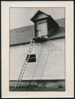 cca 1975 Négy szerző, 4 db feliratozott, vintage fotóművészeti alkotása, az egyik kép sarkán törésny...