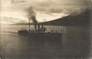 Osztrák-magyar haditengerészet 82 F torpedórombolója / K.u.K. Kriegsmarine Torpedoboot 82F / Austro-Hungarian Navy torpedoboat, photo