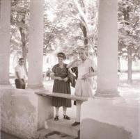 1955 Balatonfüred, 21 db vintage negatív Kotnyek Antal (1921-1990) fotóriporter hagyatékából, 6x6 cm