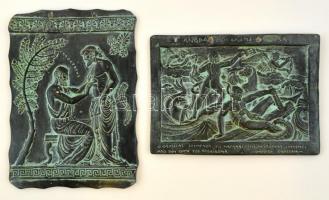 2 db modern görög mitológiai jelenetes kerámia tábla (Hippokratés, Odysseia), jelzettek, 15,5×22 ill. 23,5×17 cm